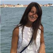 Libera professionista impartisce lezioni di economia